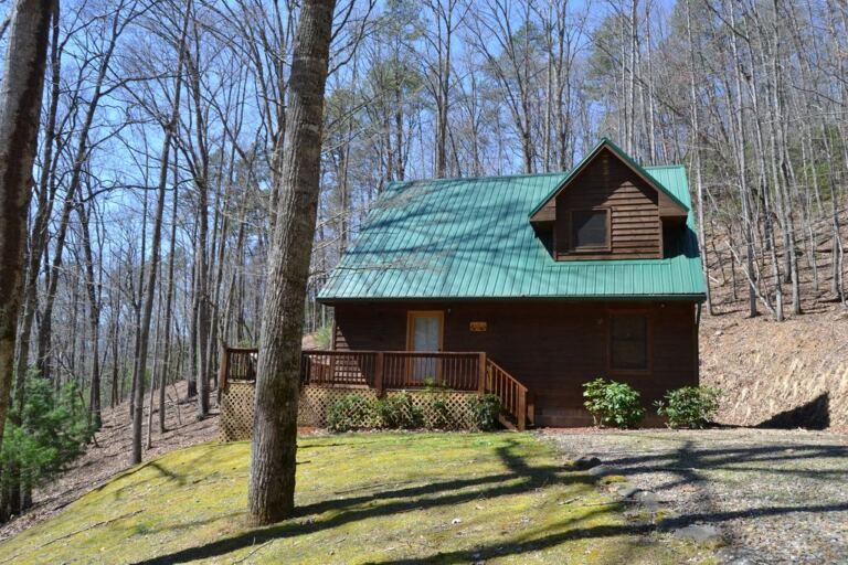 Lazy Bear Retreat 768x512