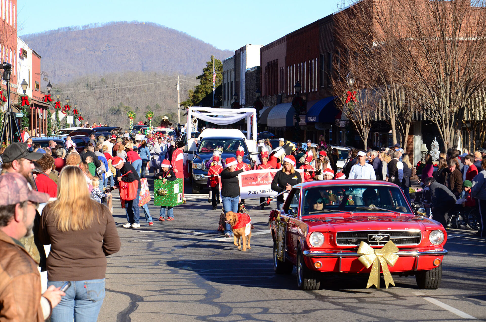 Franklin's Annual Christmas Parade Franklin Chamber of Commerce